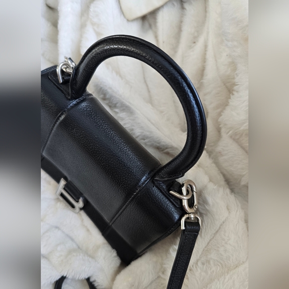 Authentic Balenciaga Hourglass Leather Bag - Picture 3 of 12